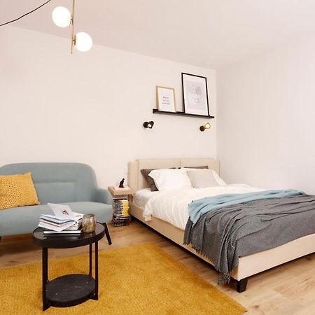 Bright & Relaxing Stay Studio Bucharest Exterior photo